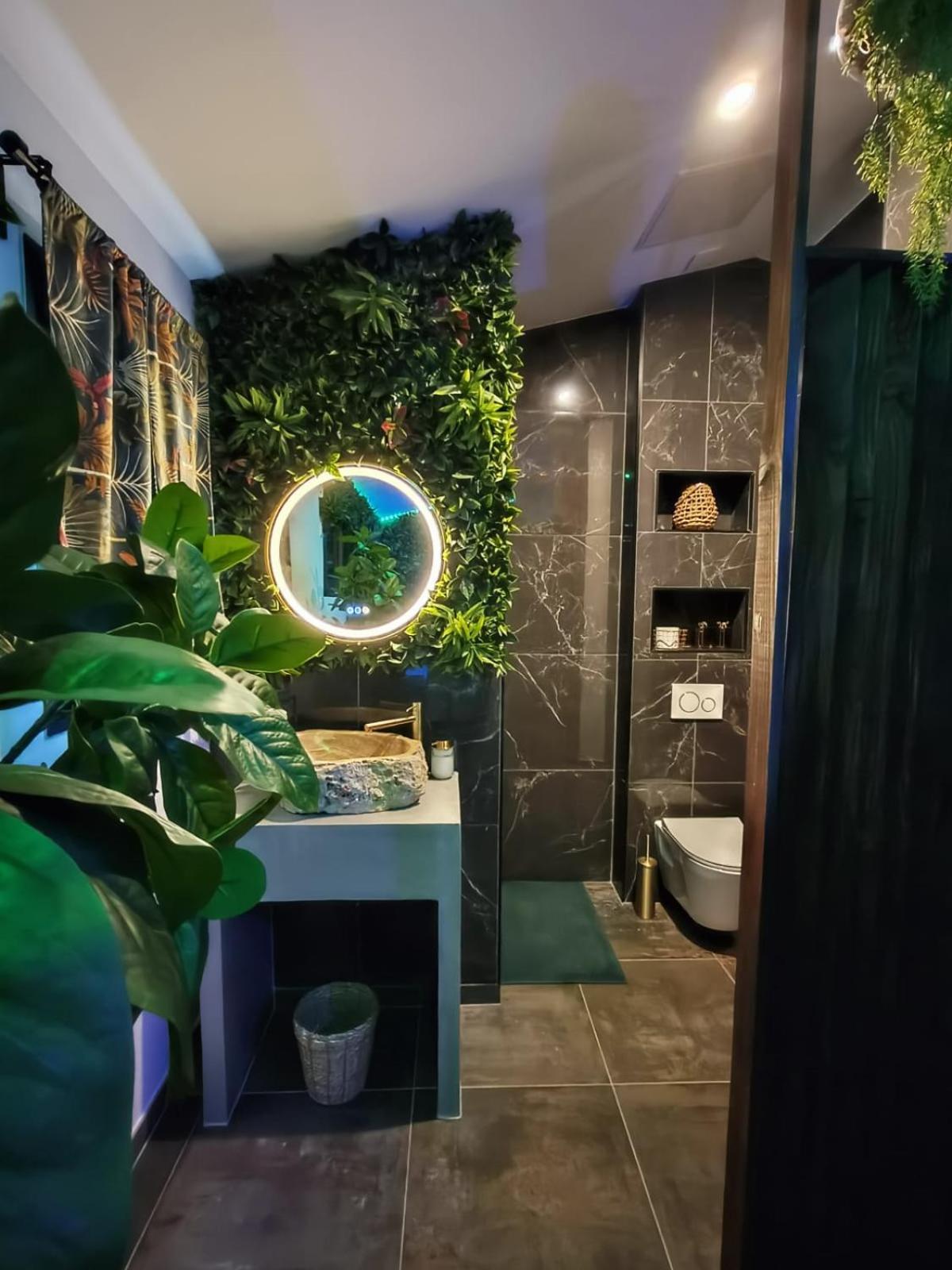 La Jungle Room 罗尼亚克 外观 照片